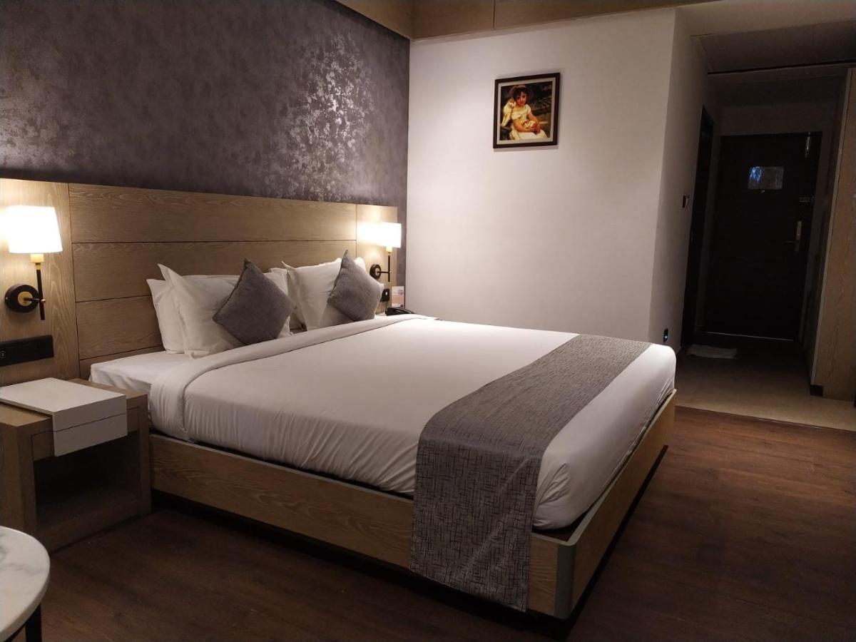 Mothimahal Residency Thrissur Hotel Exterior photo
