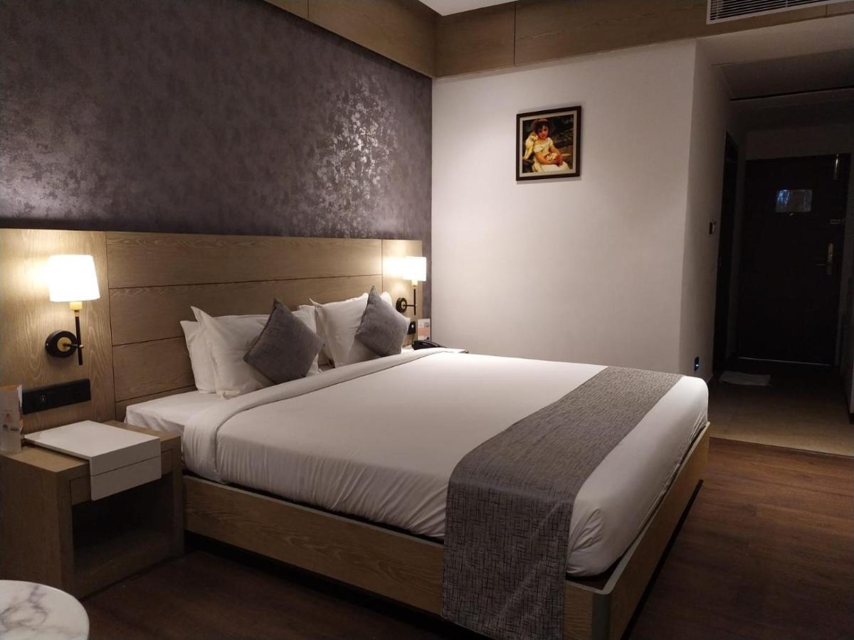 Mothimahal Residency Thrissur Hotel Exterior photo
